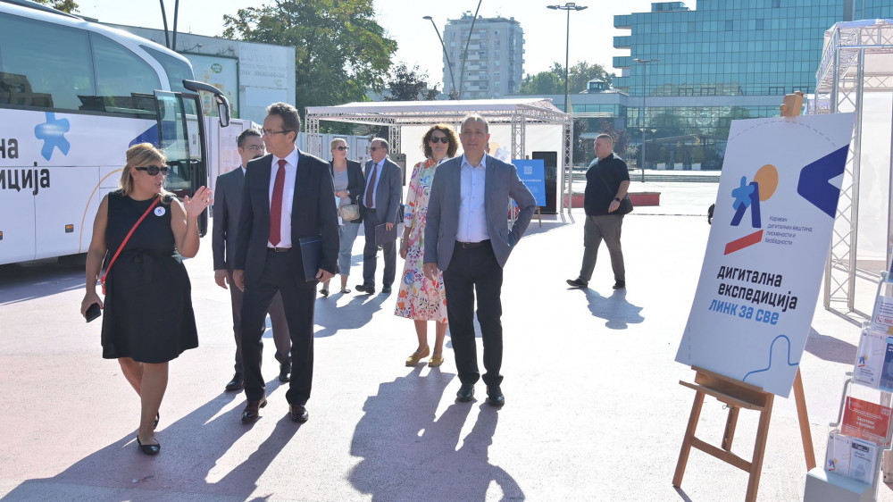 Karavan digitalnih veština posetio i Šabac